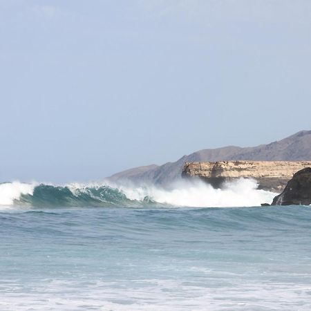 Wellenkind Surfschool Hostel La Pared  Exterior photo